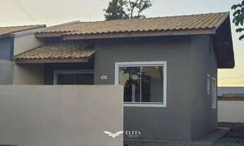 Imagem: Casa com 2 quartos com 54m² à venda, na