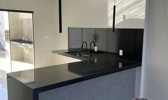 Imagem 6: Casa para venda possui 300 metros quadrados com 3 quartos em Residencial Humaitá - Goiânia