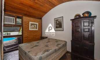 Imagem 7: Casa de rua no Cosme Velho