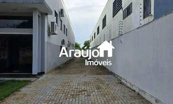 Imagem 2: Estrutura Empresarial Completa na 112 Sul Imóvel Comercial com Galpão e Administração de