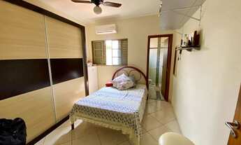 Imagem 2: Com 3 suítes e varanda gourmet no Vilas Boas