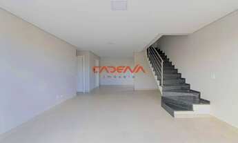 Imagem 2: Sobrado com 3 quartos e 1 vaga para aluguel no Santa Felicidade