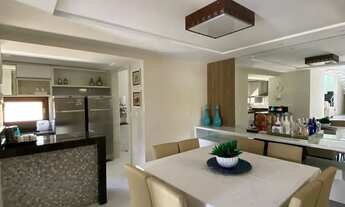 Imagem 7: Laise mostra Dúplex 4 suítes BARRAMARES