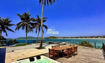 Imagem 6: Mansão com 5 suítes a venda na Praia de Ferradurinha em Armação dos Búzios RJ