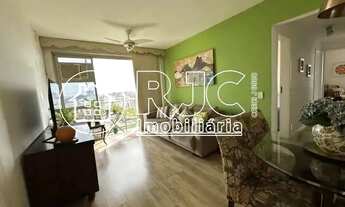 Imagem 3: Praça Afonso Pena colado ao metrô