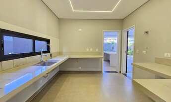 Imagem 4: Sobrado no Alphaville III - Excelente distribuição de espaços