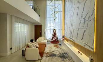 Imagem: Casa à venda com piscina, 04 suítes