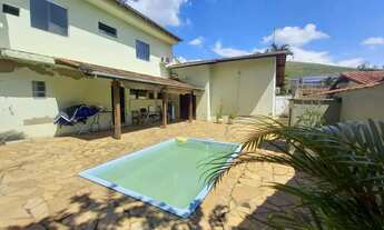 Imagem: Casa de 4 quartos em Volta Redonda / RJ