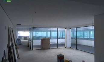 Imagem 6: Salão à venda, 500m², com 8 vagas cobertas e terraço, no Vila da Serra, Nova Lima/MG