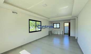 Imagem 2: Sobrado de esquina com amplo terreno em Potecas, São José/SC