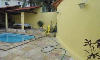 Imagem: Casa de 3 quartos com piscina no Pechincha