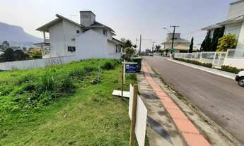 Imagem 4: O lote está localizado no bairro Pedra Branca tem 575 m²