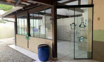 Imagem 4: Casa com 3 dormitórios para alugar por R$ 2.000,00/mês - Gravatá - Navegantes/SC