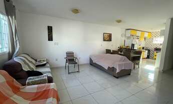 Imagem 5: Casa em rua aberta c/ 3/4 sendo 1 suíte, na Lage à 100m da pista c/ ponto de ônibus em fr