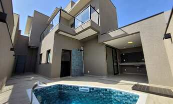 Imagem: Sobrado com piscina à venda no Condomínio