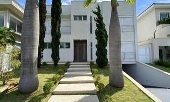 Imagem: Linda casa com 4 suites, piscina e 5 vagas