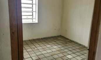 Imagem 3: Casa para venda tem 200 metros quadrados com 6 quartos; 7 vagas em Paissandu - Recife - Pe