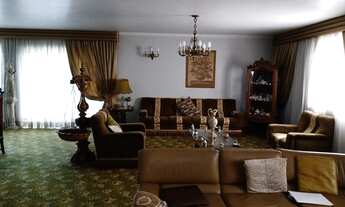 Imagem 5: Apartamento para aluguel e venda possui 200 metros quadrados com 3 quartos