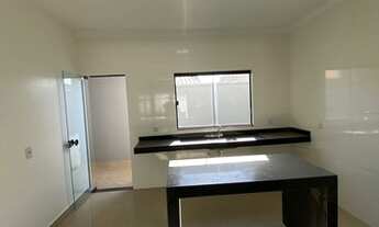 Imagem 3: Casa para venda com 200 metros quadrados com 3 quartos