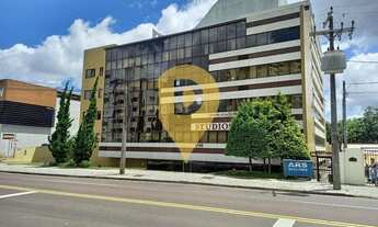 Imagem 2: Deck Imóveis vende lindo Studio, com elevador panorâmico e portaria /recepção 24 horas e a