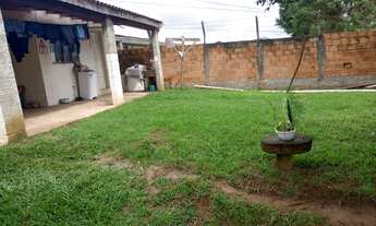 Imagem 2: Casa de condomínio para venda possui 300 metros quadrados com 2 quartos