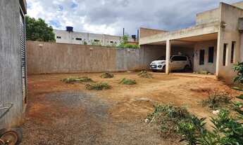 Imagem 3: RUA 04 3 quartos sendo 1 suíte, sala ampla, copa com cozinha americana lote 800m²..