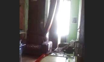 Imagem 4: Oportunidade, casa bem grande, com terreno bem grande