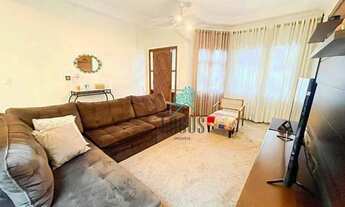 Imagem 3: Sobrado IMPECÁVEL, 407m² de área construída, composto por 3 dormitórios sendo 3 suítes, à