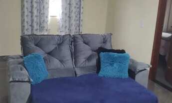 Imagem: Duas casas uma recém construída em Xerém