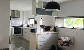 Imagem 7: Mansão Contemporânea em Piratininga: 4 Suítes, Suíte Master com Hidro e Lazer Completo