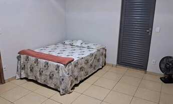 Imagem 2: Aluguel de Casa Comercial em Montes Claros, MG - Segundo Pavimento, 05 quarto(s