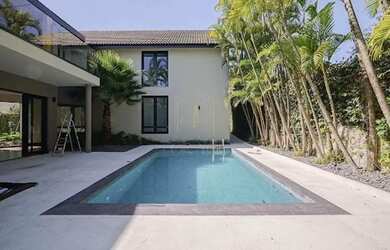 Imagem 3: Casa à venda em Santana de Parnaíba, Alphaville, com 5 suítes, com 354 m², Residencial Dez