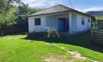 Imagem: Casa com amplo terreno à venda na Encantada