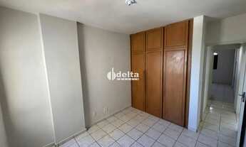 Imagem 3: Apartamento com 2 quartos, disponível para locação no bairro Centro em Uberlândia-MG