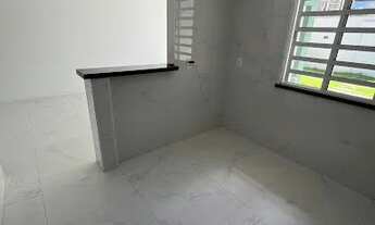 Imagem 2: Casa Solta à Venda 3 Quartos (2 Suítes) | 170m² de Terreno