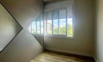 Imagem 7: Cobertura semímobiliada no coração do bairro Menino Deus, em Porto Alegre a venda