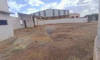 Imagem 3: Pátio - Av. Thomaz Alberto Whately