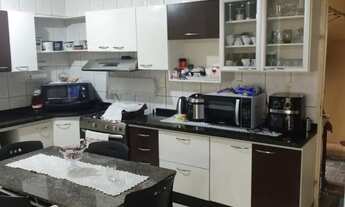 Imagem: Casa com 2 quartos e energia solar no Parque