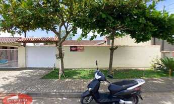 Imagem 2: Casa Com Terreno em Bairro de Morador