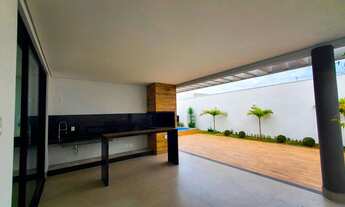 Imagem 5: Casa 04 suítes pé direito duplo - vista para área de lazer