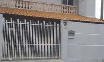 Imagem: Alugo sobrado em São José dos Pinhais