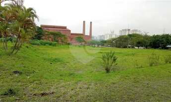 Imagem 5: Pátio para locação, com 3.000m², dentro de condomínio, possuindo fácil acesso à Rodovia Im