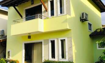 Imagem: Casa em Buraquinho 4/4 Condomínio Fechado