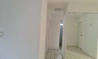 Imagem 5: Apto. nos Aflitos, nasc, 70 m², 3 quartos, Suite + 2 Banheiros : social e serv. varanda