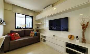 Imagem 2: Apartamento em Patamares, distribuído em 65m² com 1 vaga de garagem solta