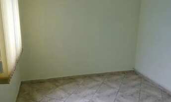 Imagem 7: Santa Luzia, 4/4 quartos (uma suíte), área de serviço, terraço, fundos, s/garagem