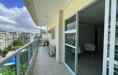 Imagem 4: Cobertura duplex para venda tem 242 metros quadrados com 3 quartos