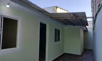 Imagem 4: Casa com 2 quartos sala cozinha conceito aberto, banheiro recém reformada vila Guaíra 1471