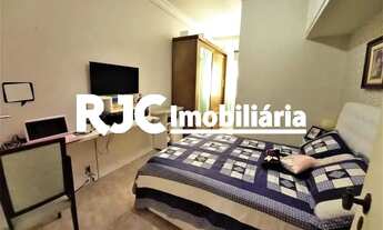 Imagem 3: Rua Uruguai , parte nobre, plantaço!! (150m2) 4 dormitórios , 2 suítes , 1