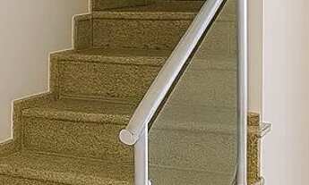 Imagem 7: Casa estilo sobrado com piscina próximo ao shopping